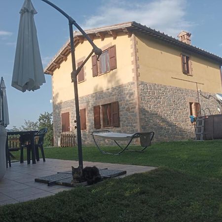 Il Gelso Rosso Apartment Comunanza Bagian luar foto