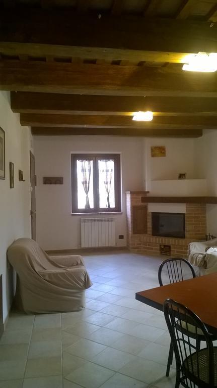 Il Gelso Rosso Apartment Comunanza Bagian luar foto